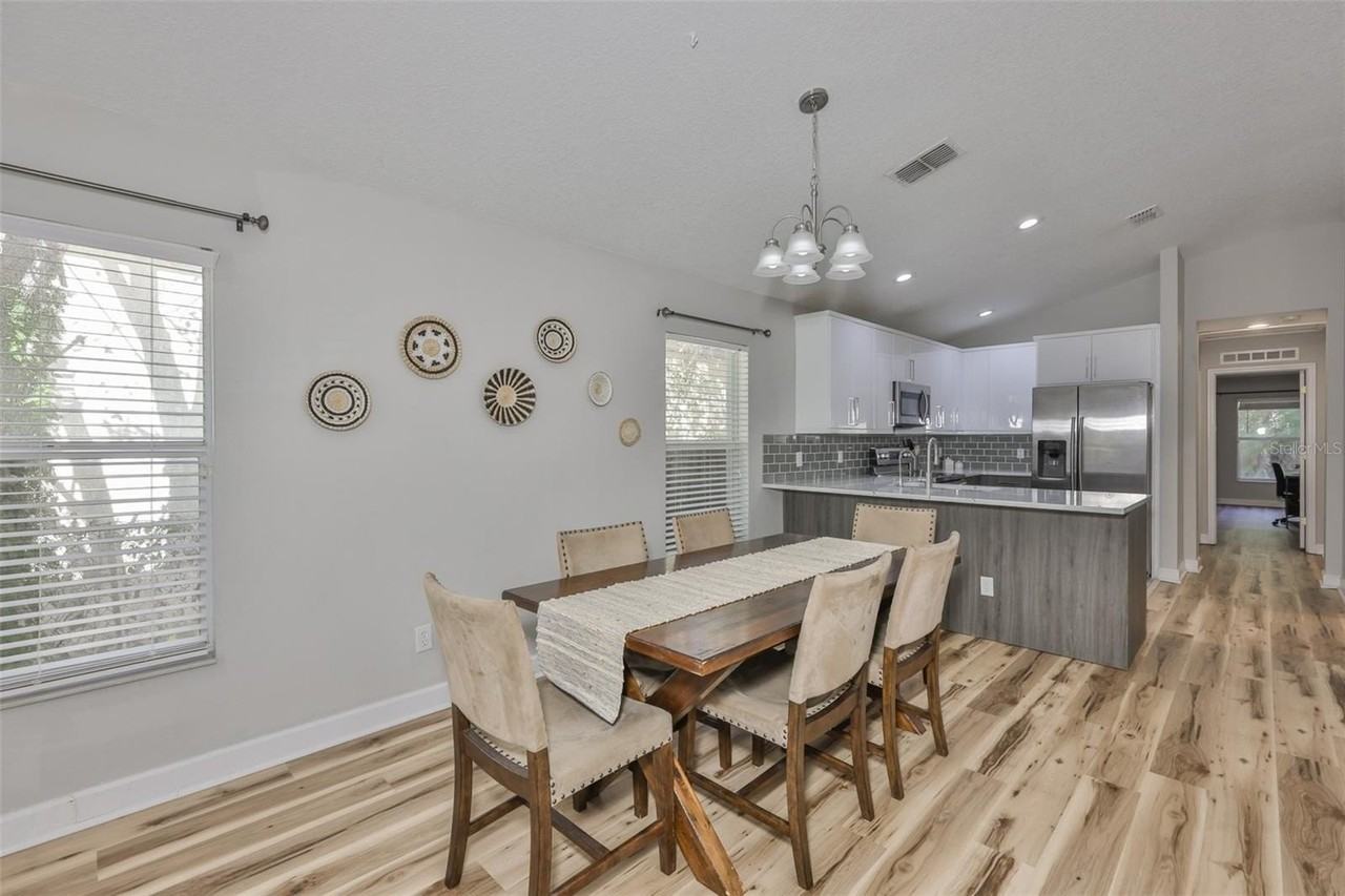 2331 W Chestnut St - Photo 5 of 36