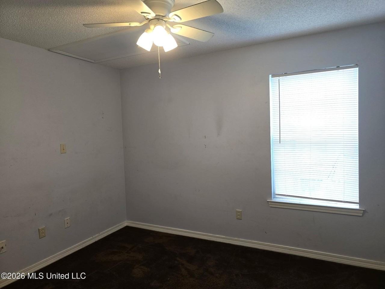 13200 Warren Dr - Photo 6 of 10