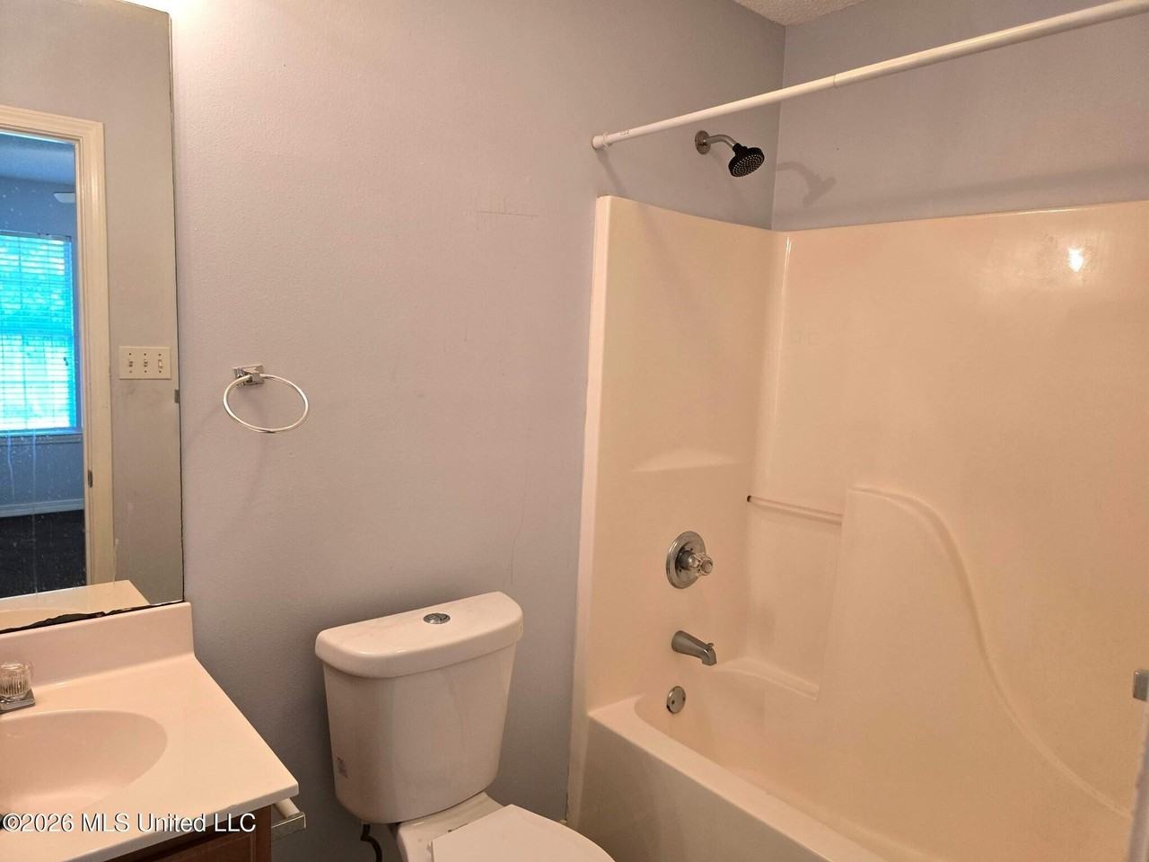 13200 Warren Dr - Photo 7 of 10