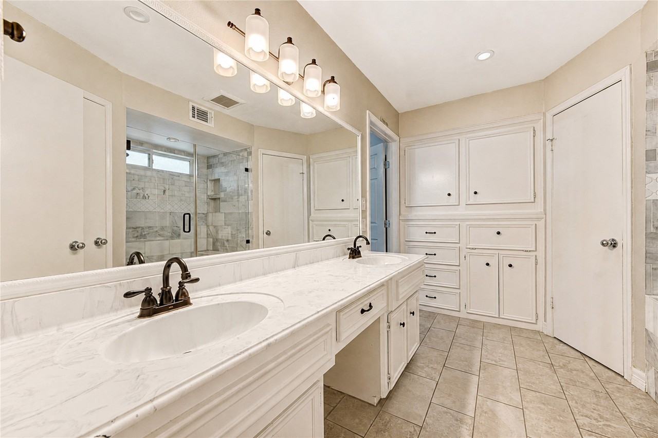 20610 Laurel Lock Dr - Photo 3 of 21