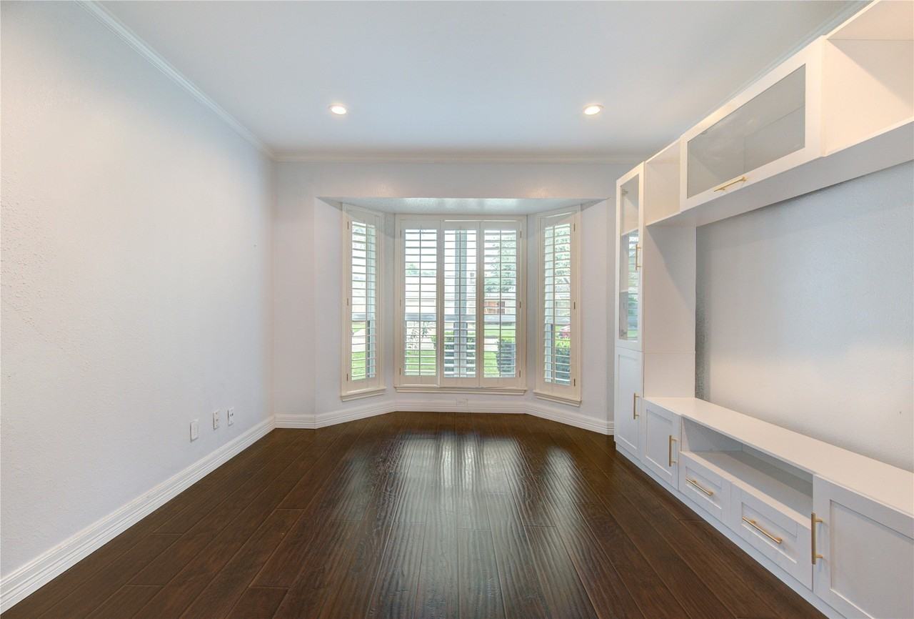 20610 Laurel Lock Dr - Photo 5 of 21