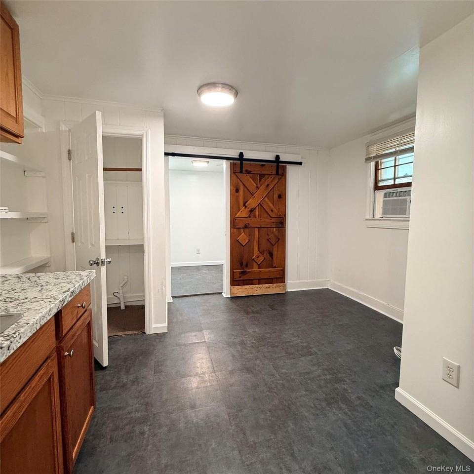 155 Main St #4 - Photo 6 of 14