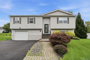 featured image of 17 Watkins Dr