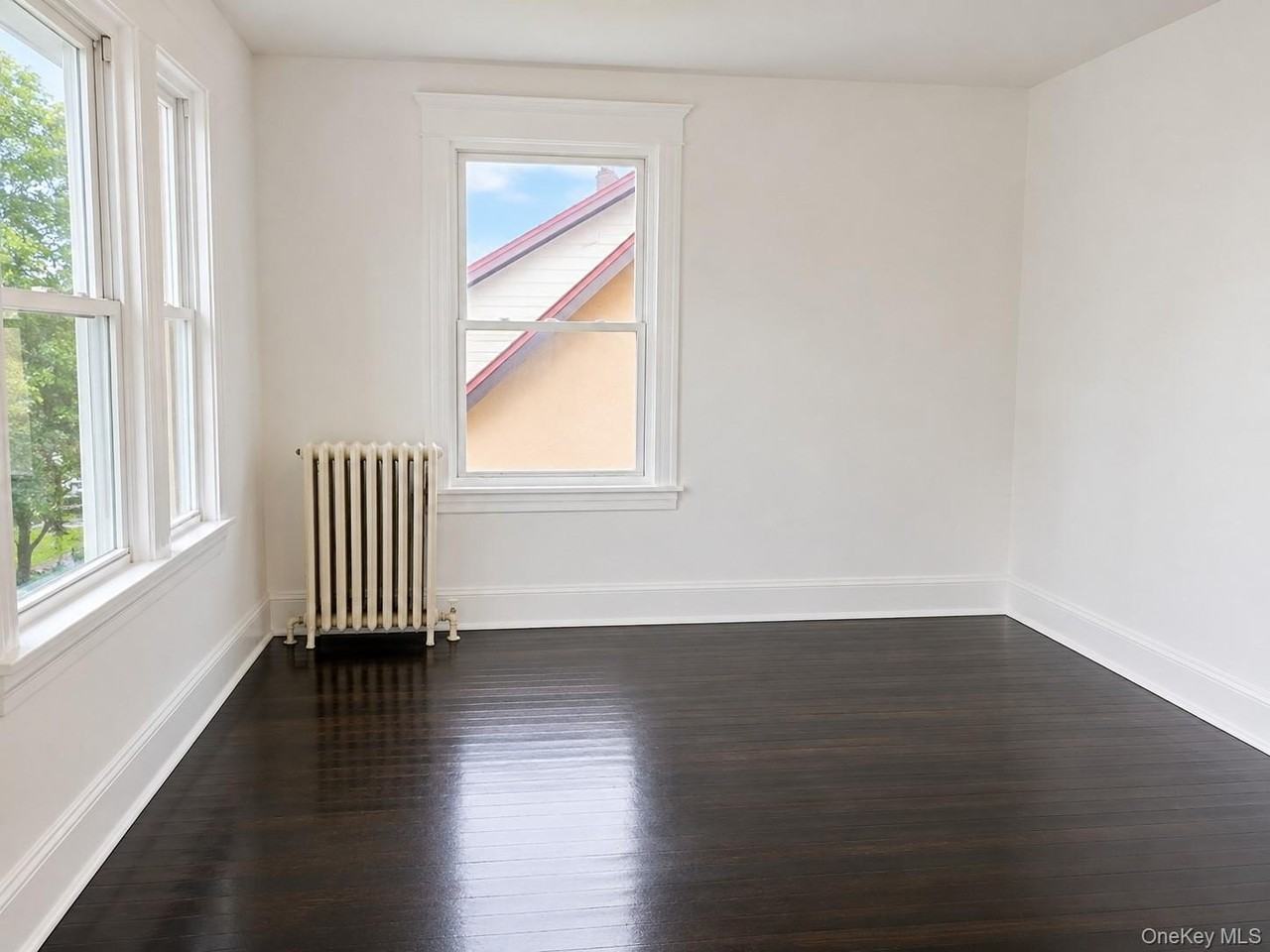 640 S 6th Ave - Photo 2 of 10