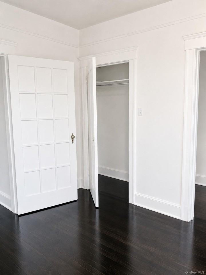 640 S 6th Ave - Photo 5 of 10