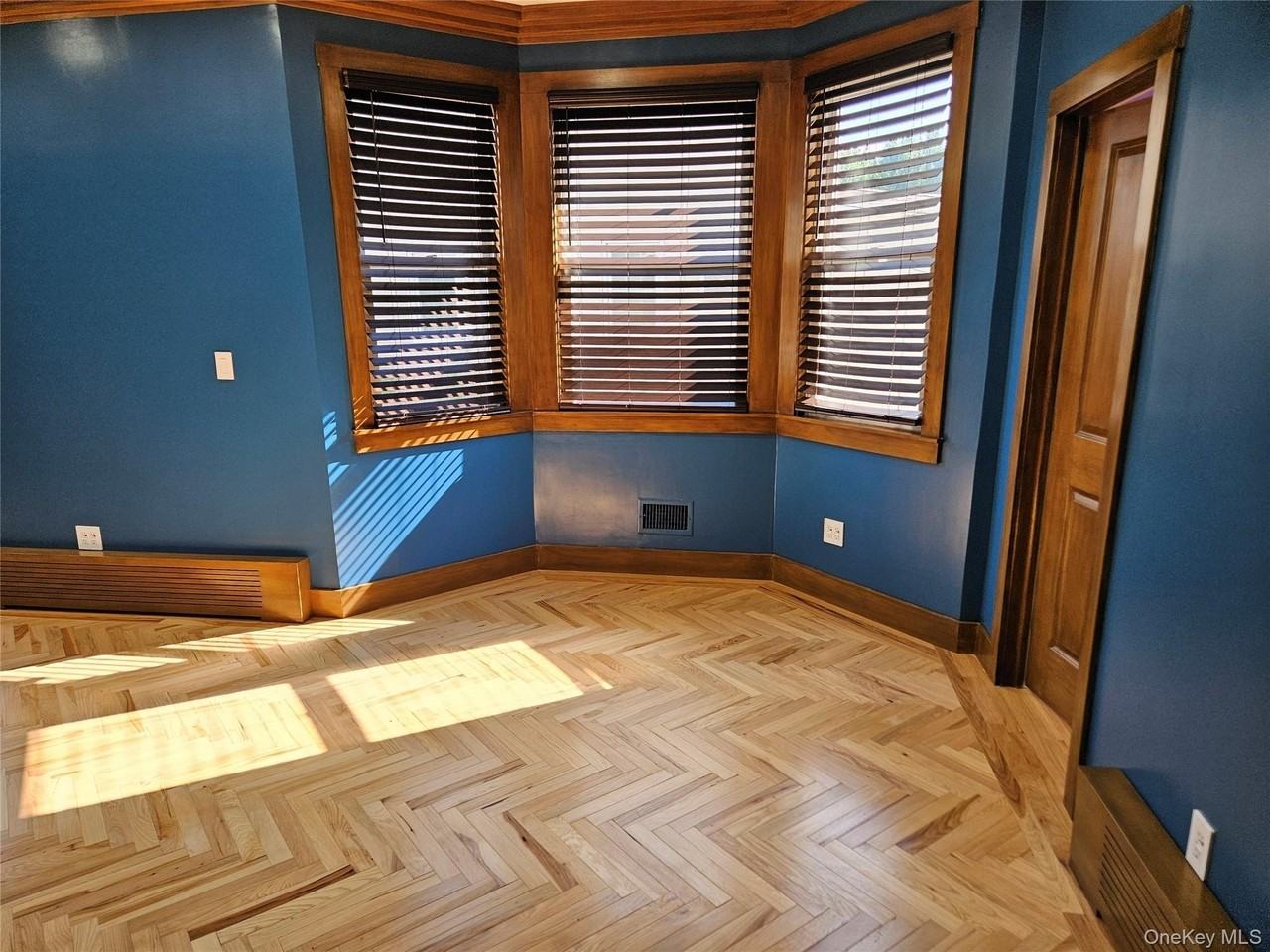94 Briggs Ave #1 - Photo 4 of 17