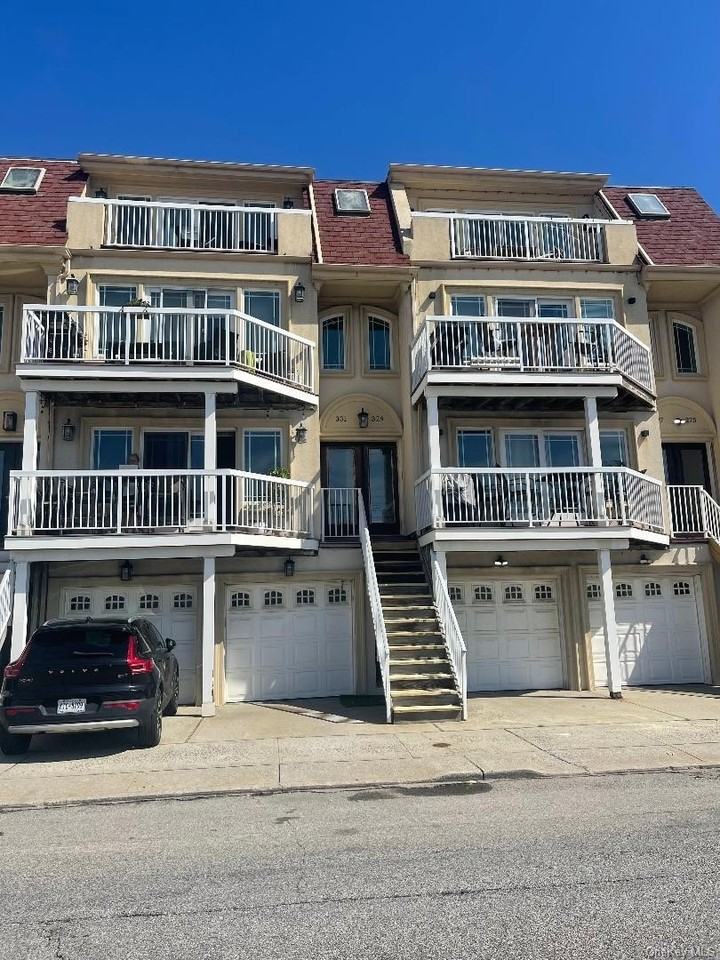 329 W Broadway - Photo 2 of 20
