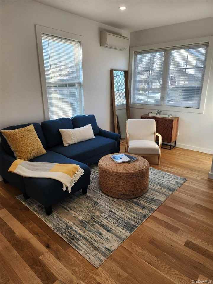 156 Jefferson Ave #1 - Photo 6 of 15
