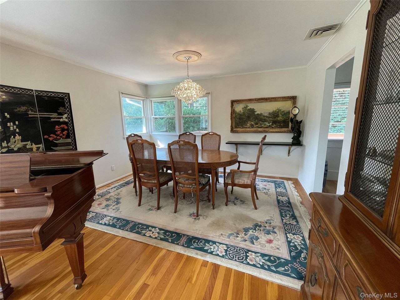 6 Preston Ct - Photo 5 of 35