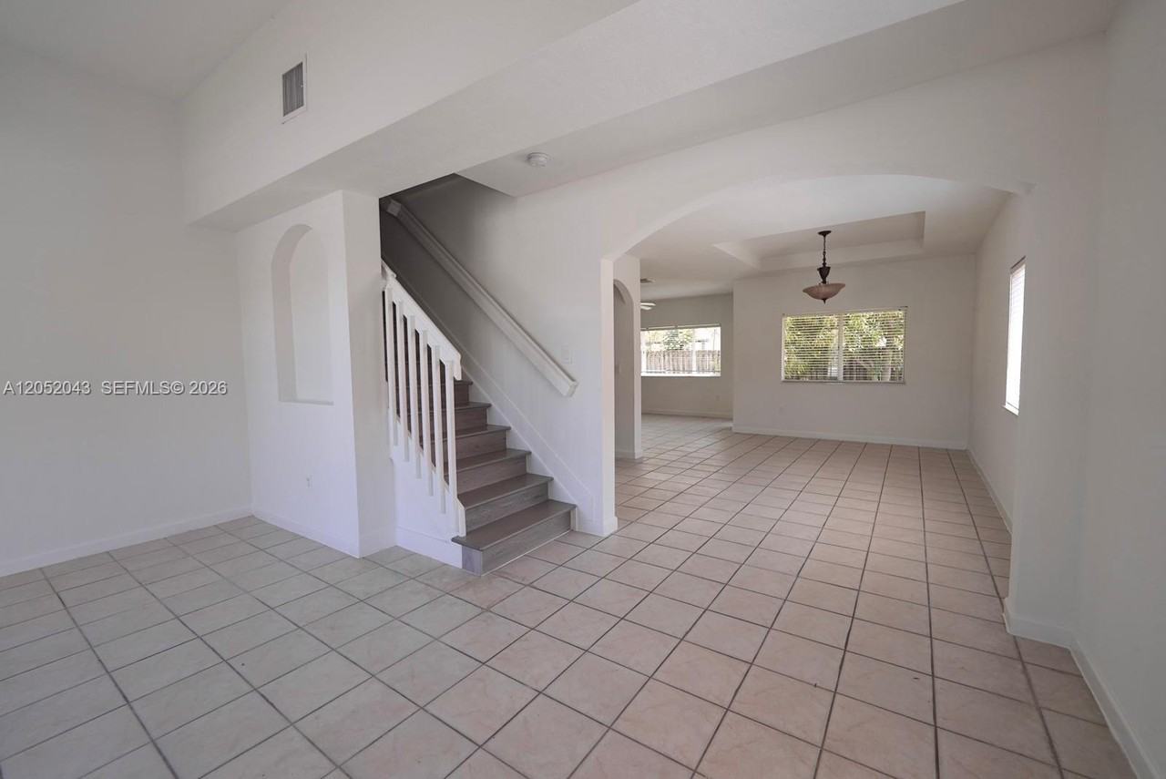 8836 Sw 221st Ter - Photo 7 of 8