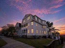 featured image of 90 Vernon St #3