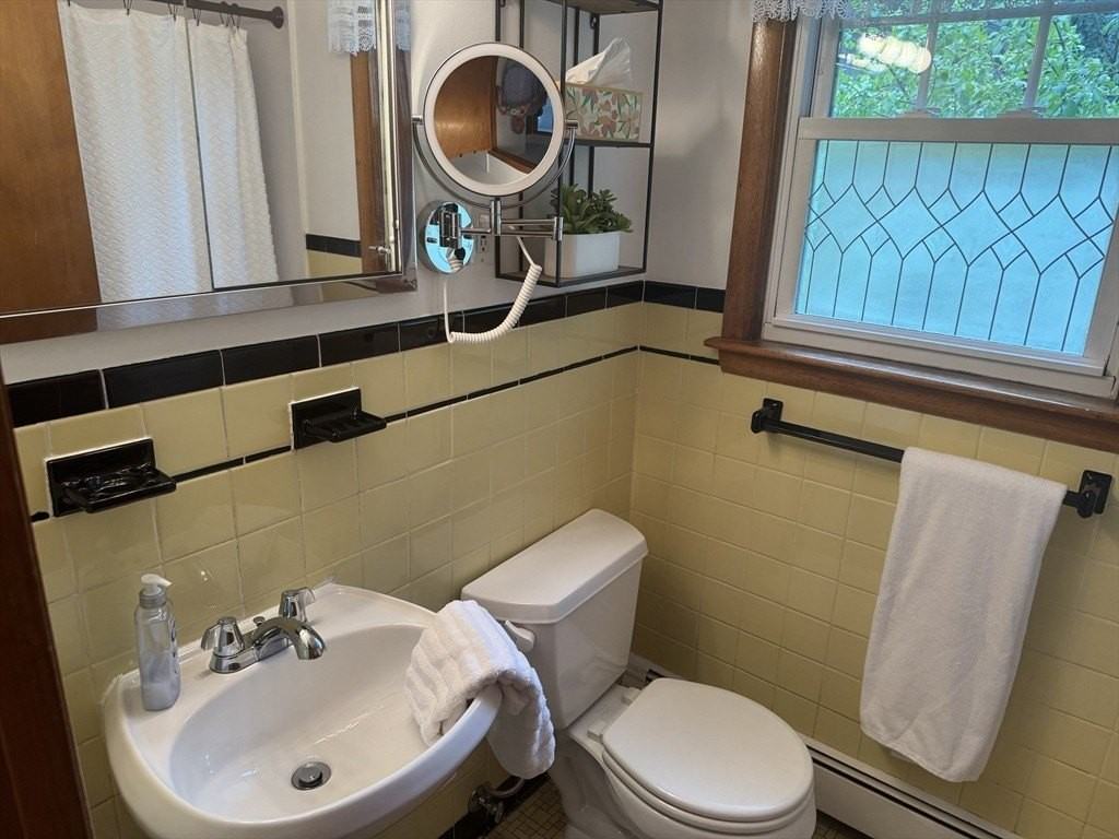 390 Massachusetts Ave #2 - Photo 7 of 13
