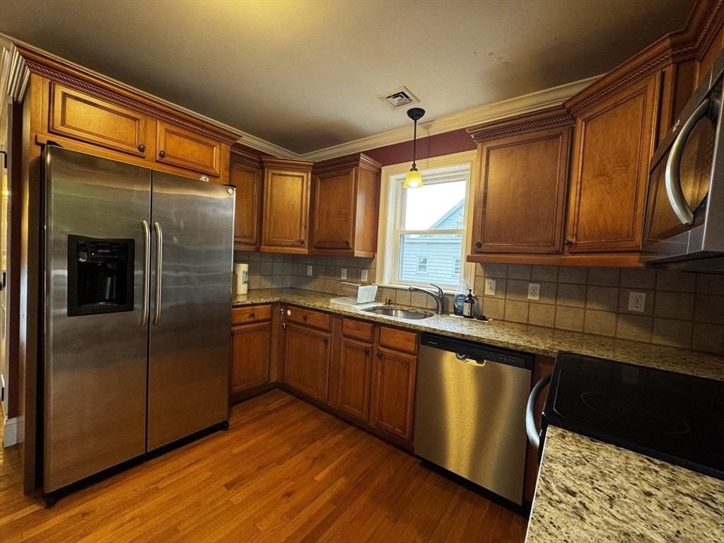 92 Alder St #2 - Photo 4 of 21