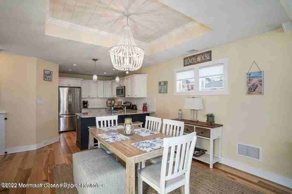 369 W 8th St #4 - Photo 7 of 28