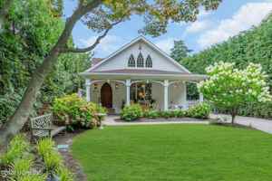 featured image of 412 Brighton Ave