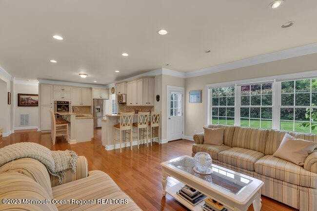 Pitney Ave - Photo 6 of 50