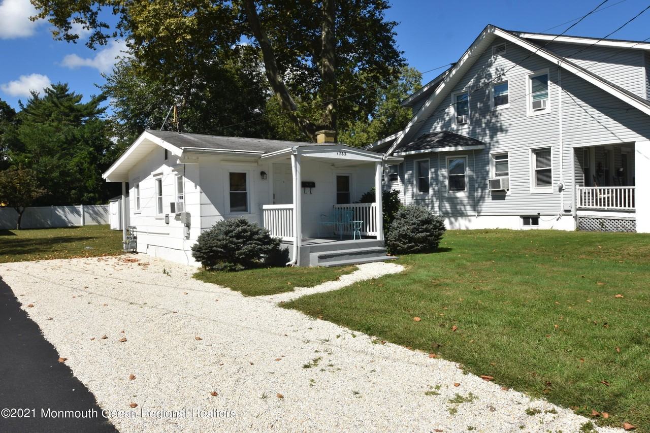 1722 J St #A - Photo 2 of 6