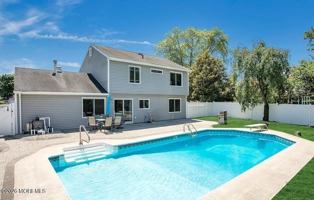 featured image of 960 Green Hill Blvd