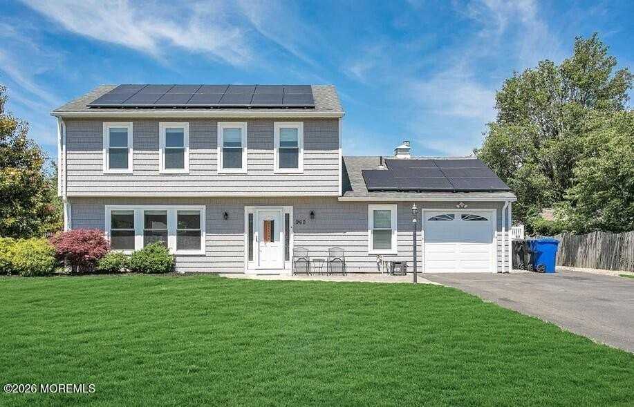 960 Green Hill Blvd - Photo 3 of 47