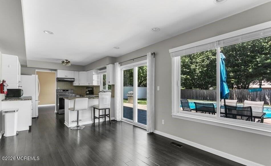 960 Green Hill Blvd - Photo 4 of 47