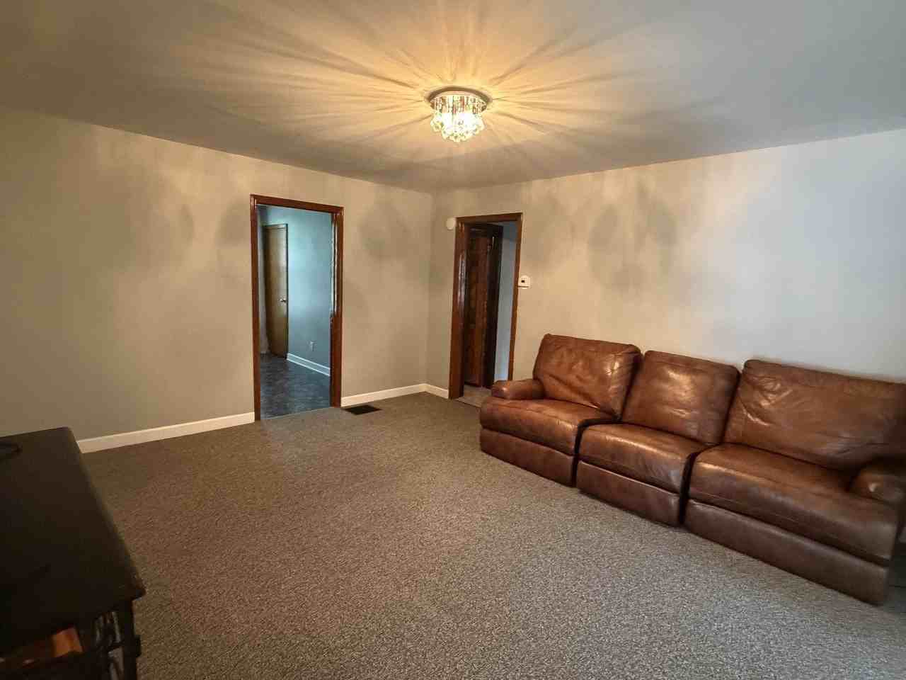 39 Leonard St #1 - Photo 5 of 17
