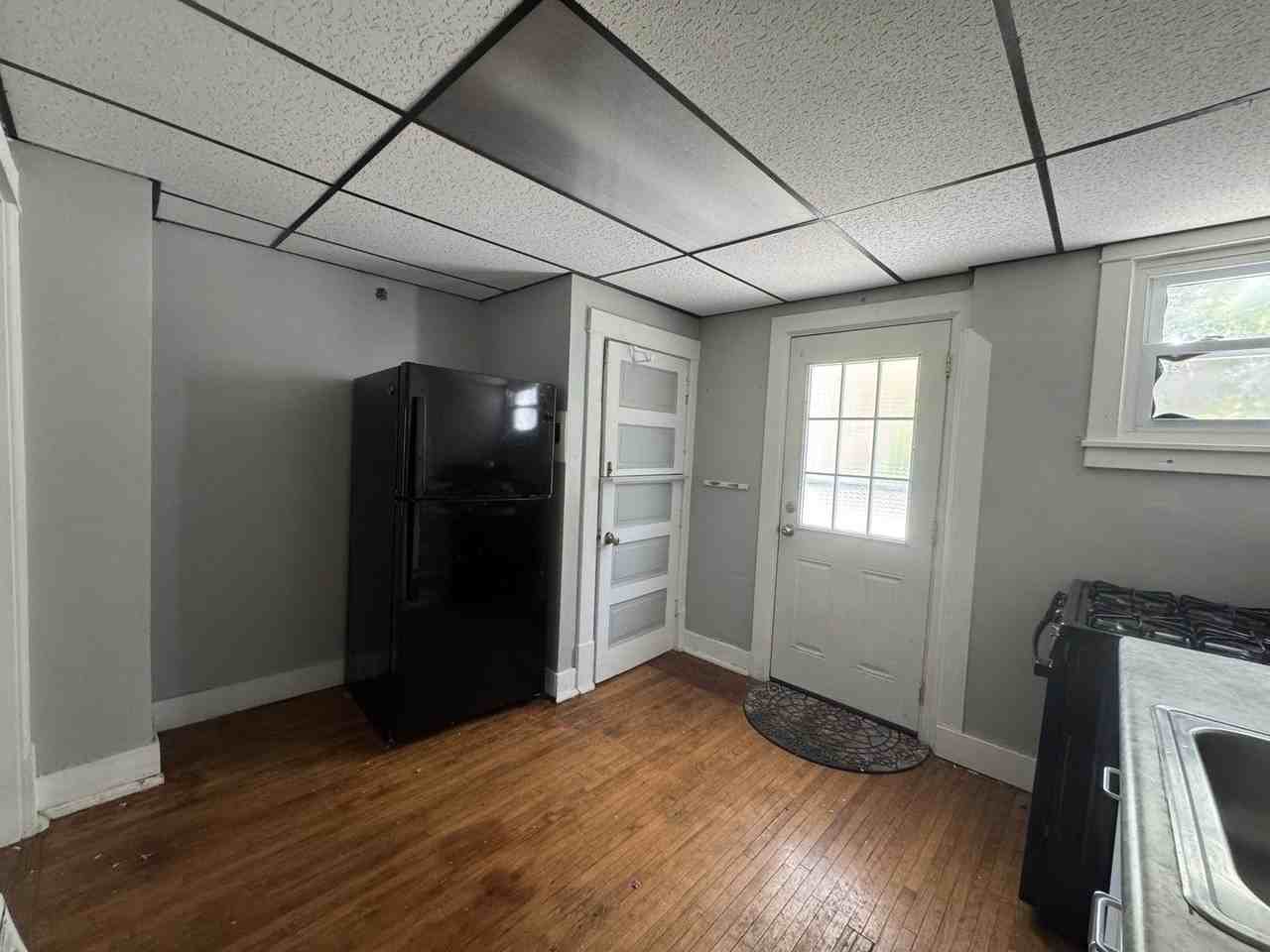 647 Hardin Ave #A - Photo 4 of 12