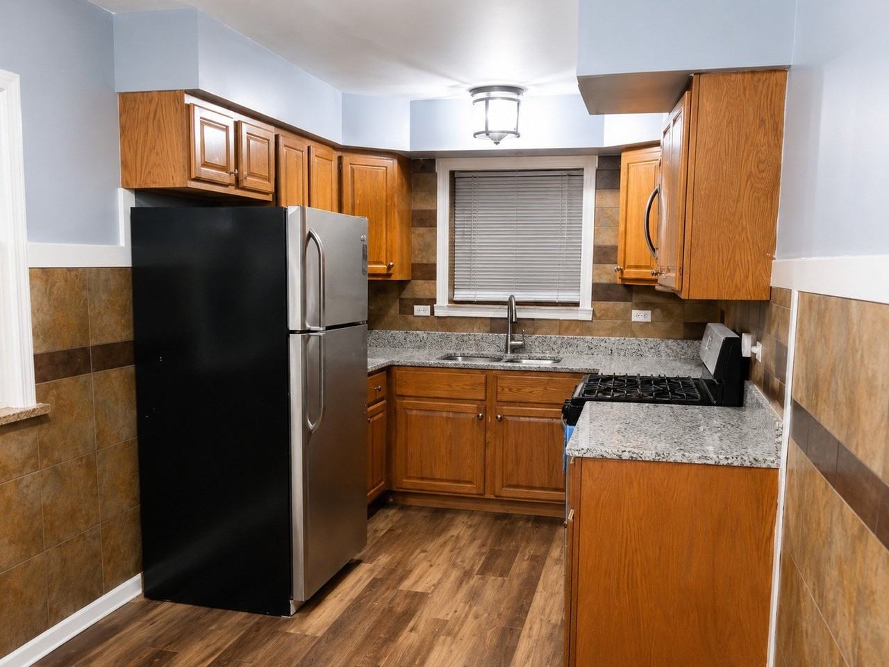 332 W 100th St - Photo 2 of 17