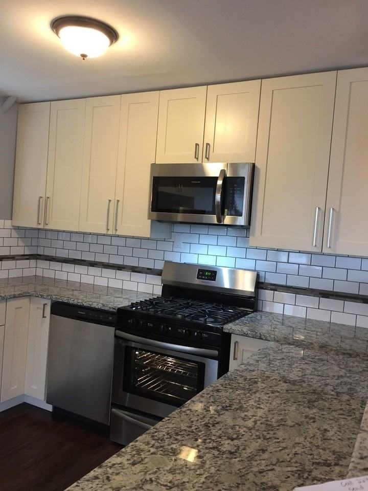 12941 S Saginaw Ave - Photo 4 of 32