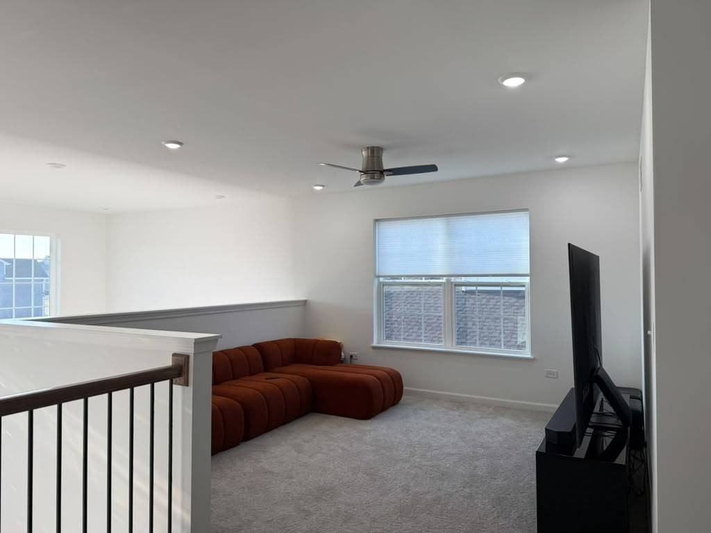 169 Henderson St - Photo 5 of 9