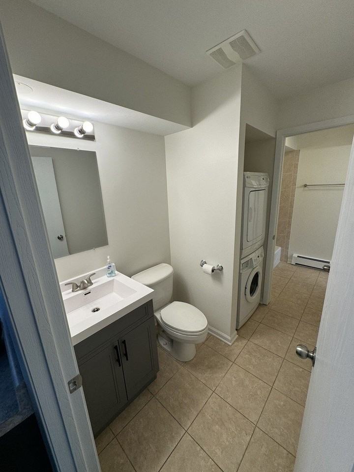 9 Cedar Ct #13 - Photo 4 of 12
