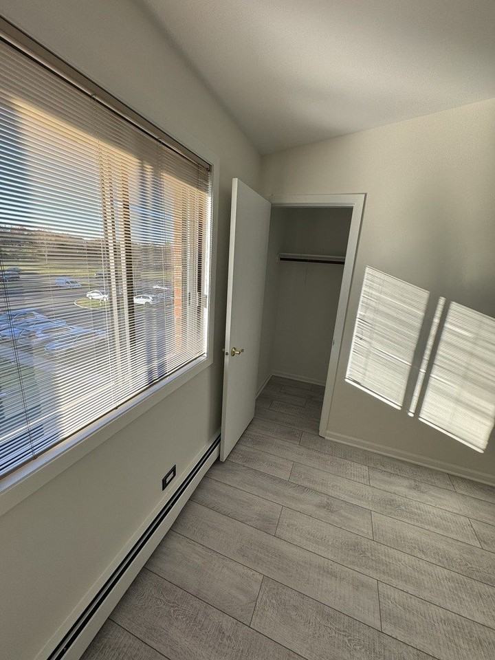 9 Cedar Ct #13 - Photo 6 of 12