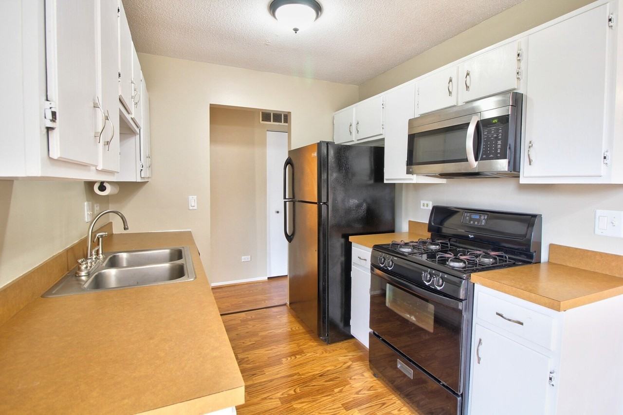 3327 Allspice Ct - Photo 7 of 14