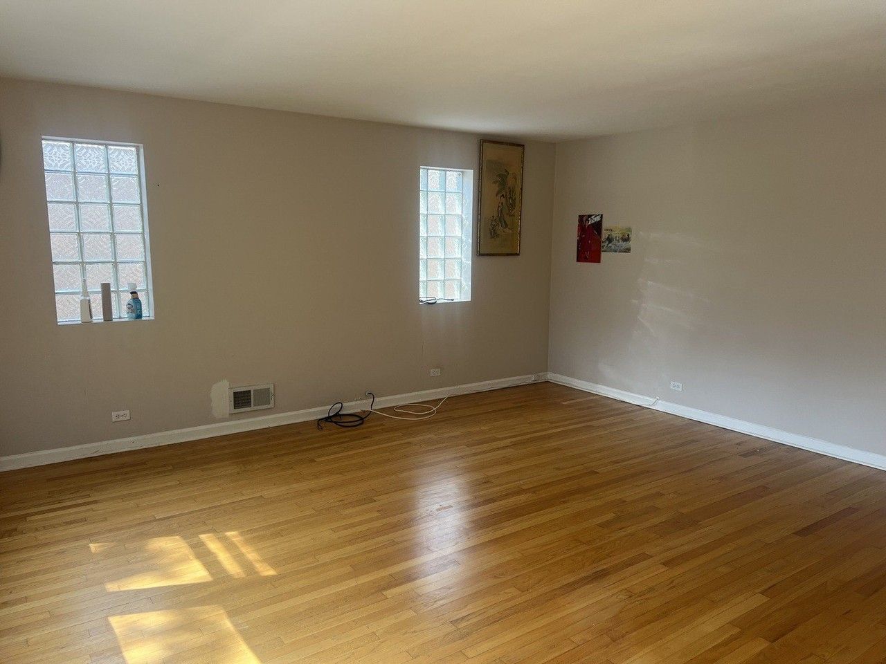 6528 N Rockwell St #2 - Photo 4 of 12