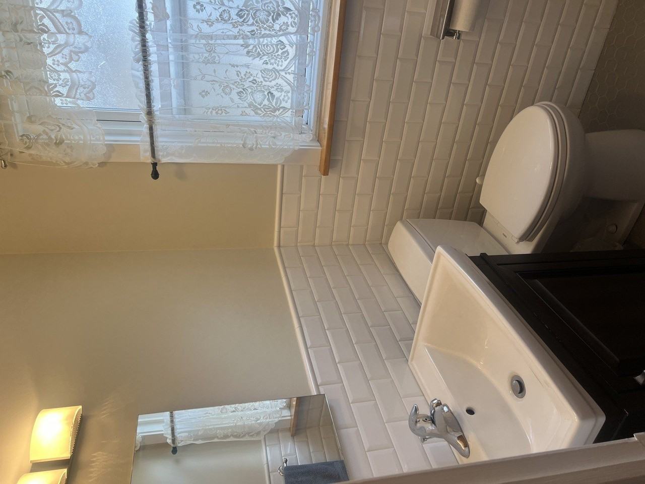 6528 N Rockwell St #2 - Photo 7 of 12