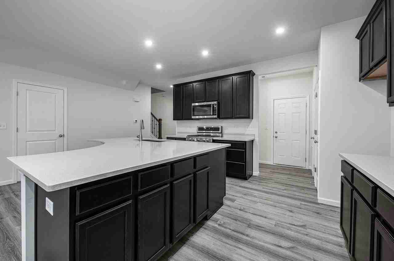 535 Watercress Dr #535 - Photo 5 of 25