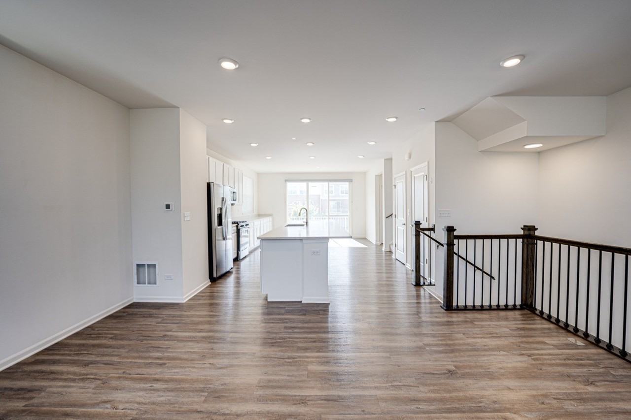 2939 Showplace Dr #2939 - Photo 5 of 29