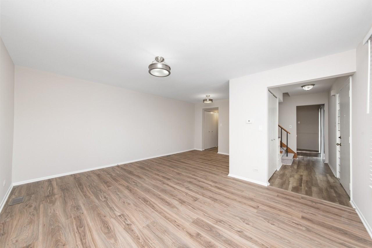 7346 Country Creek Way #8 - Photo 3 of 19