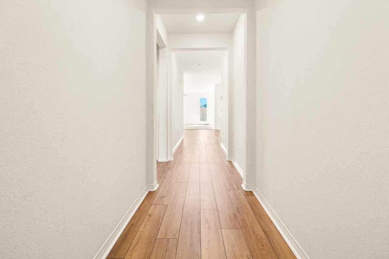 29752 Wolf Glen Ct #1 - Photo 3 of 27