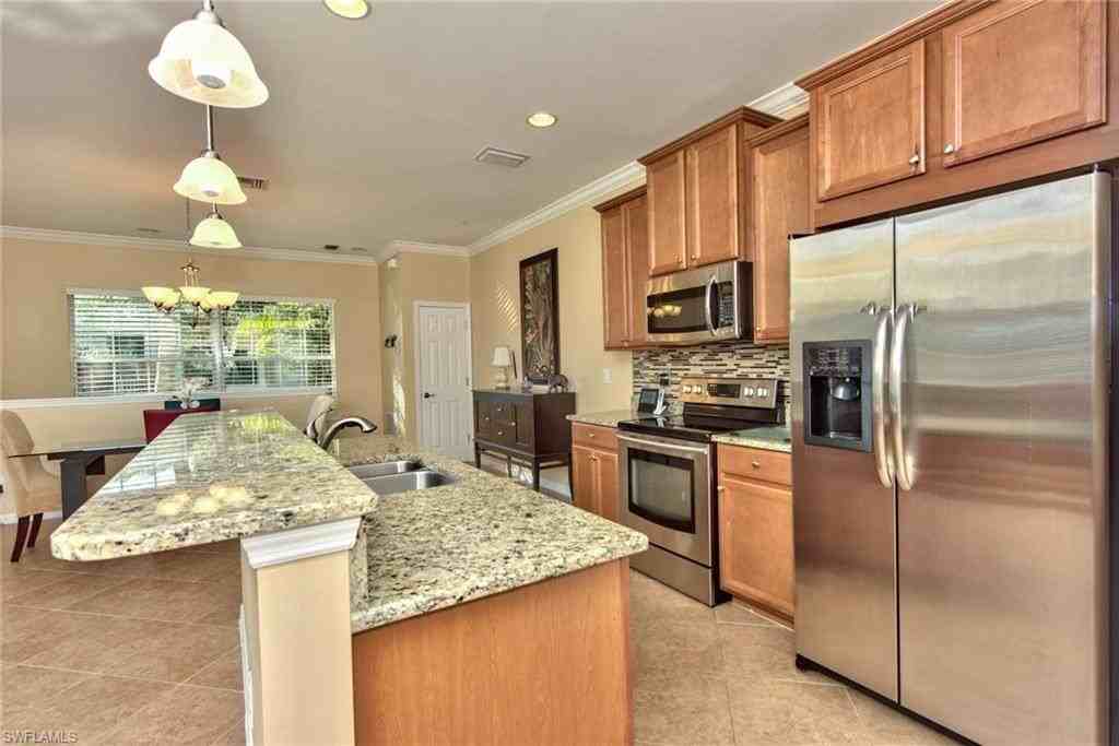 23430 Alamanda Dr #201 - Photo 4 of 19