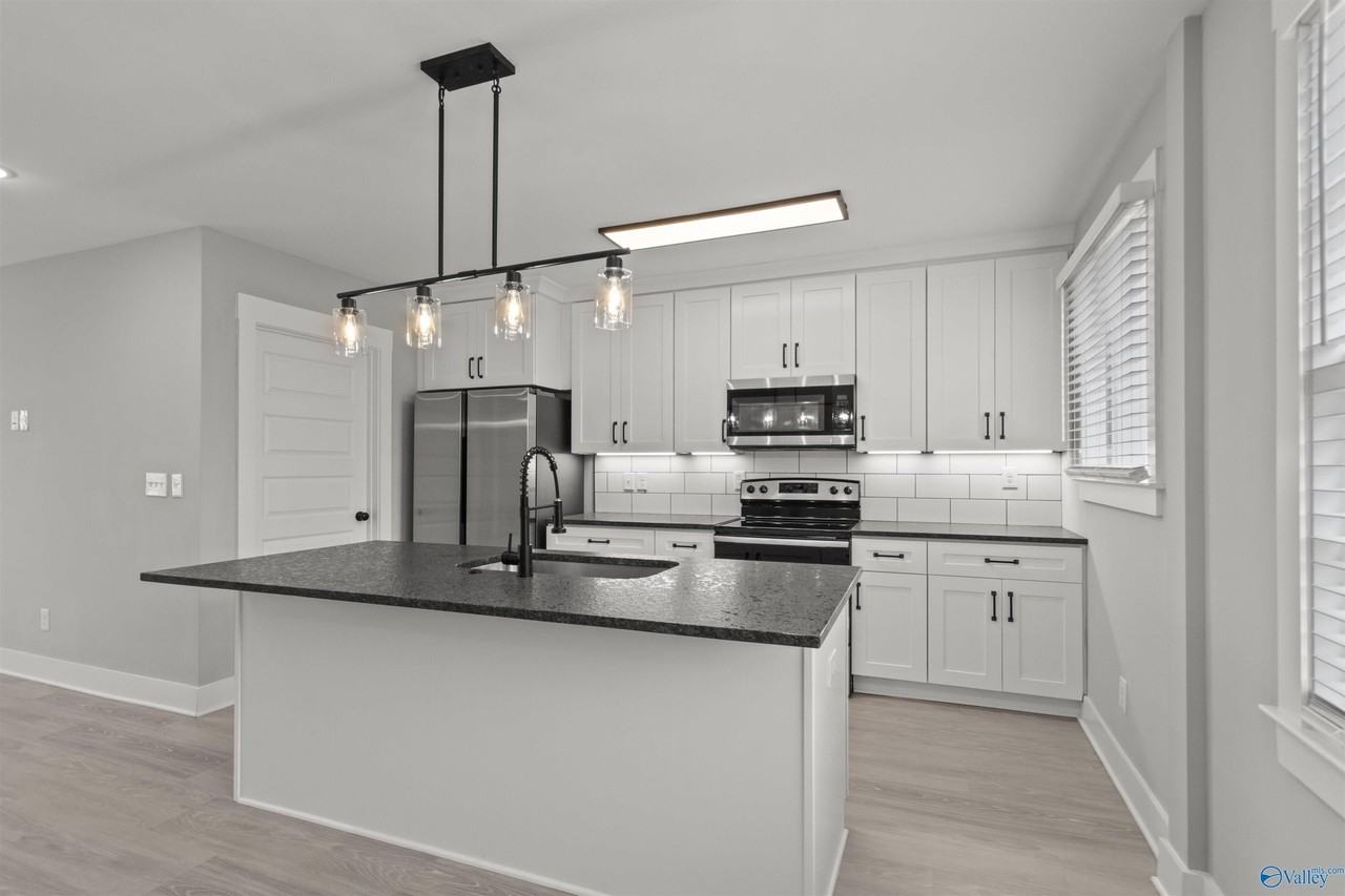 401 Clinton Ave E #3