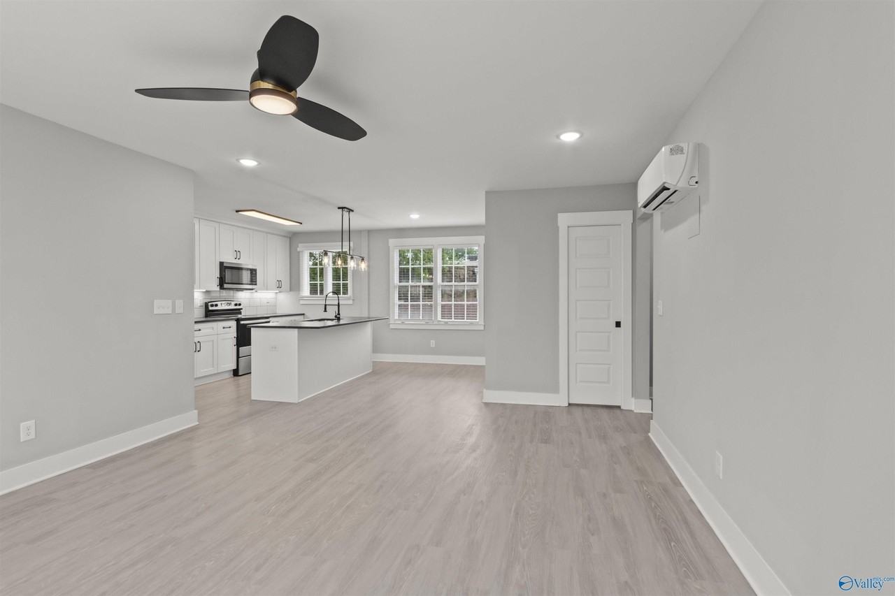 401 Clinton Ave E #3 - Photo 3 of 39