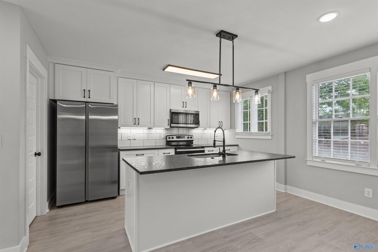401 Clinton Ave E #3 - Photo 5 of 39