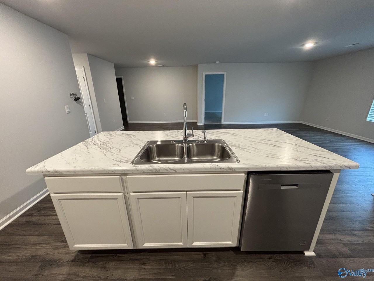 172 Tobin Ln - Photo 6 of 25
