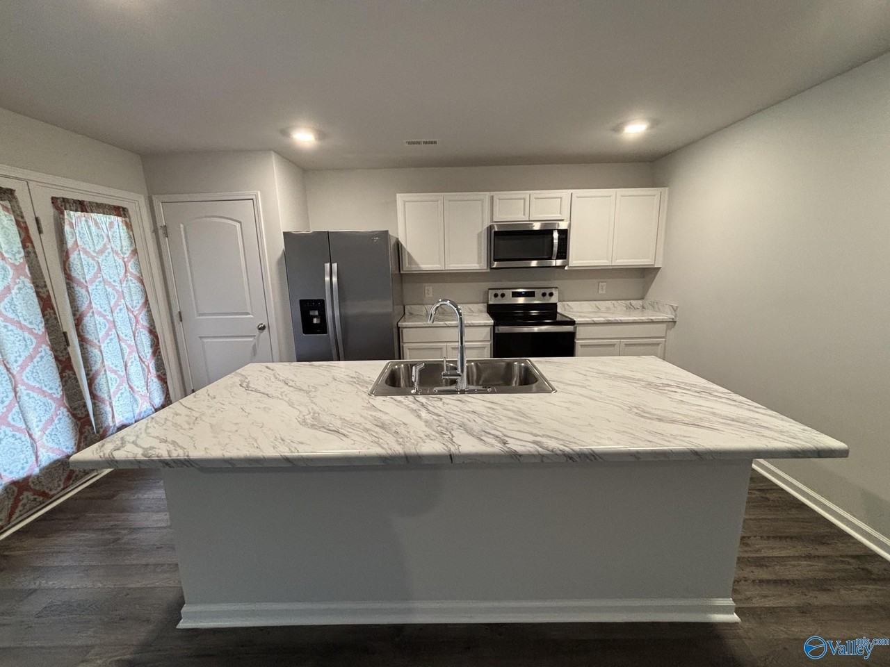 172 Tobin Ln - Photo 7 of 25
