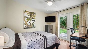 featured image of 2909 Lauderdale Dr E #C1