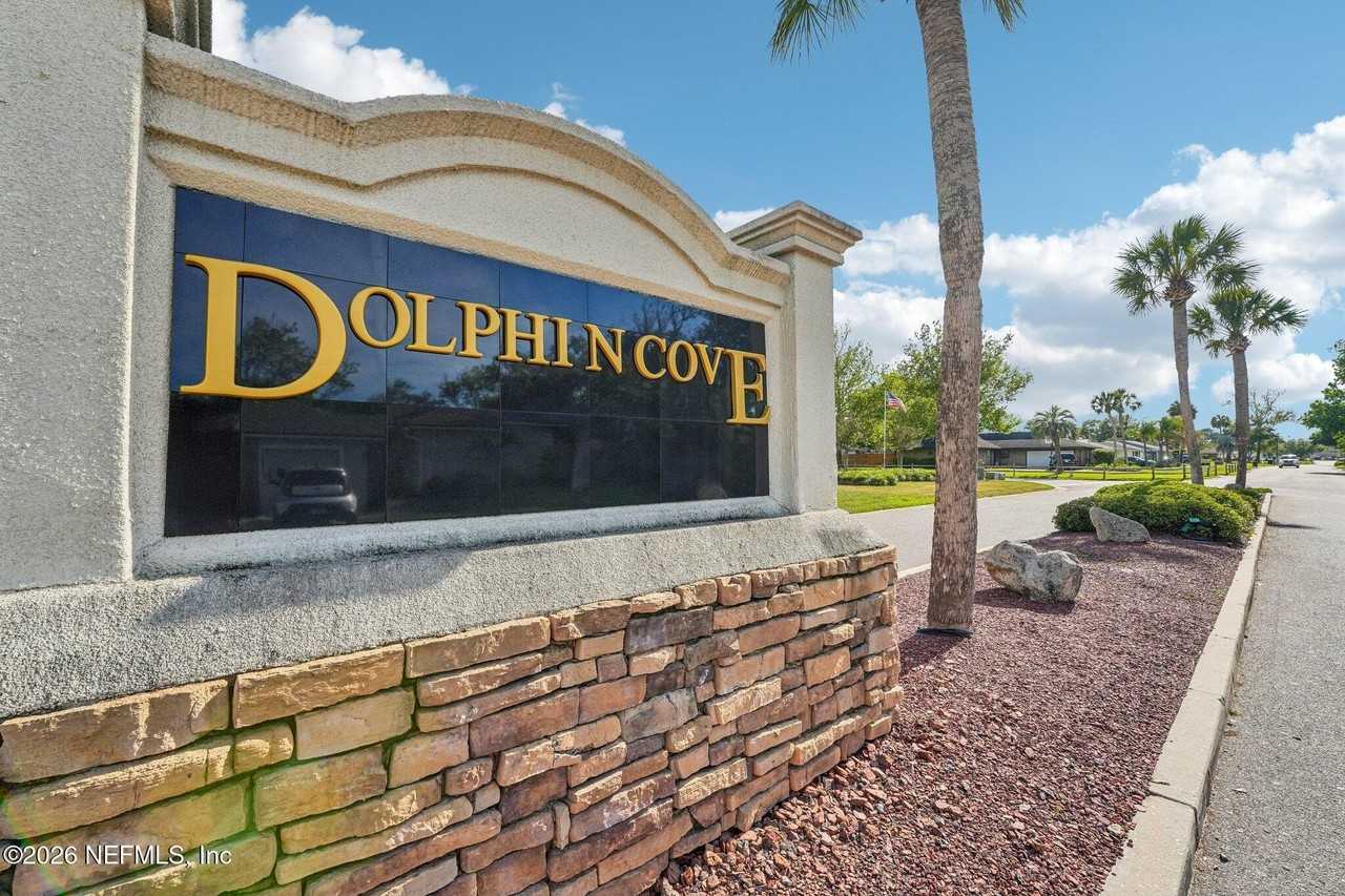 42 Dolphin Blvd - Photo 2 of 44