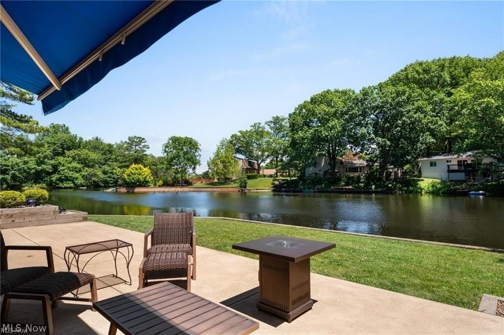685 Sunnyside Rd - Photo 2 of 50
