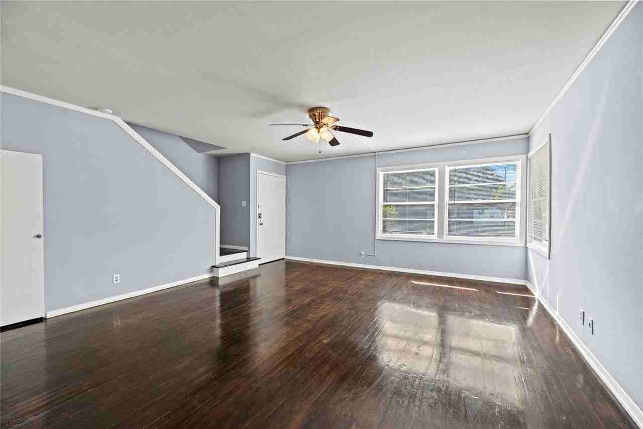 3930 Law St - Photo 4 of 17