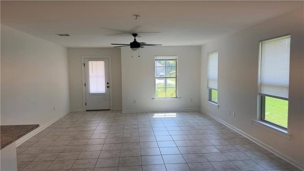 44079 Parker Blvd - Photo 2 of 15