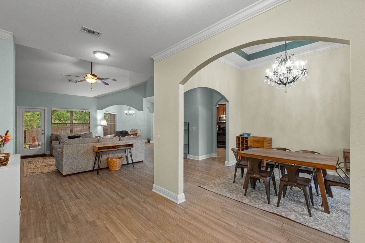 711 Lime Ln - Photo 3 of 28